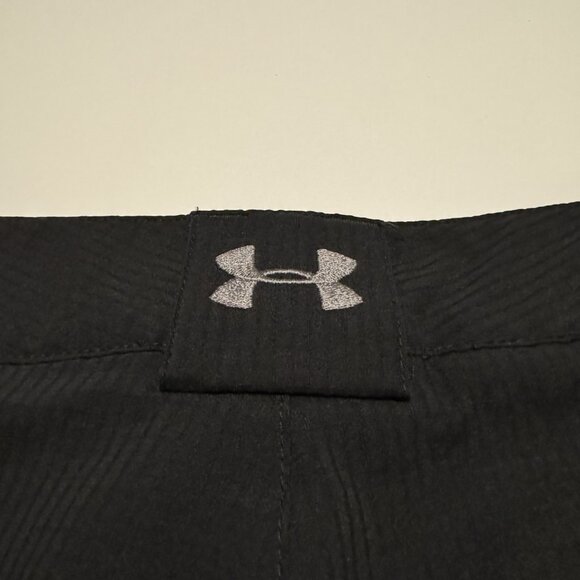 Under Armour Men's Golf Shorts Cargo Black Size 36 10" Inseam - Picture 4 of 6